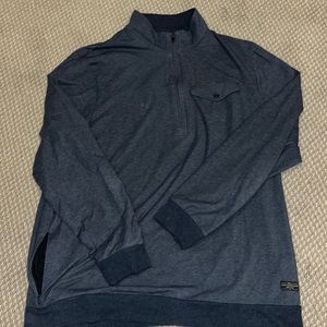 Travis Mathew’s zip up XL